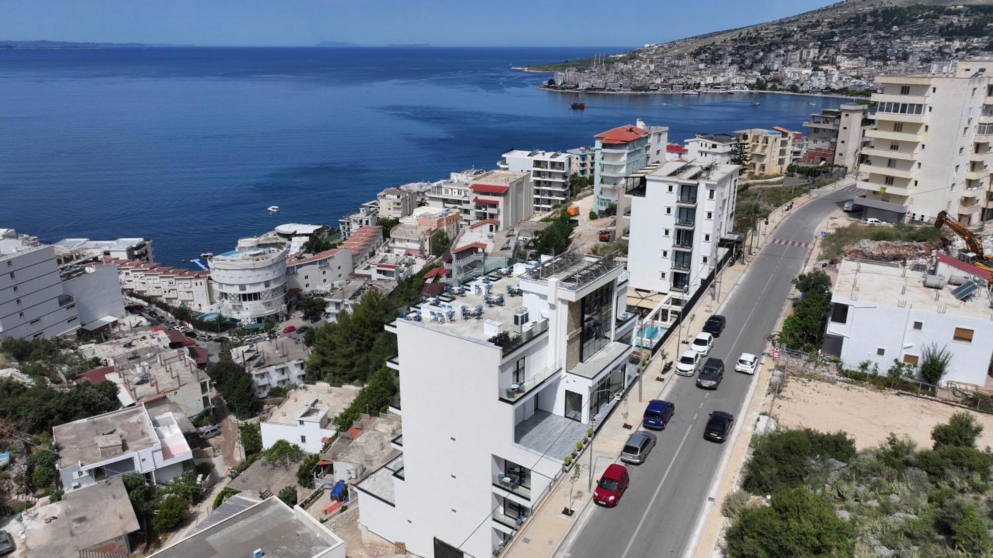 Litan Hotel Sarandë Exteriér fotografie