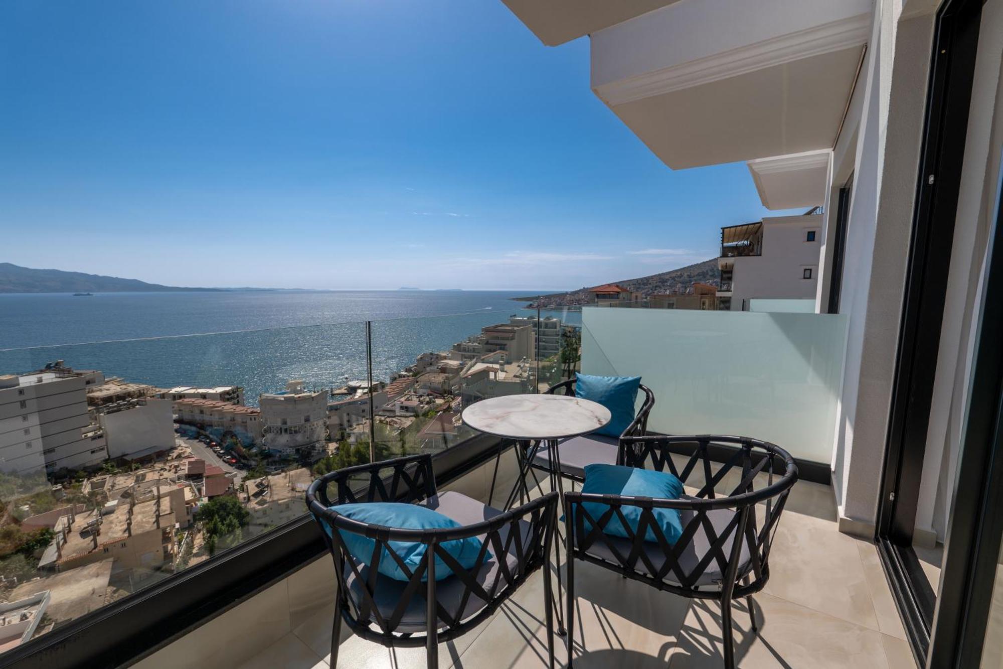 Litan Hotel Sarandë Exteriér fotografie