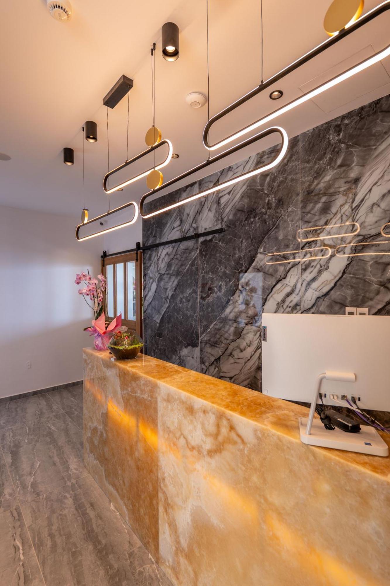 Litan Hotel Sarandë Exteriér fotografie