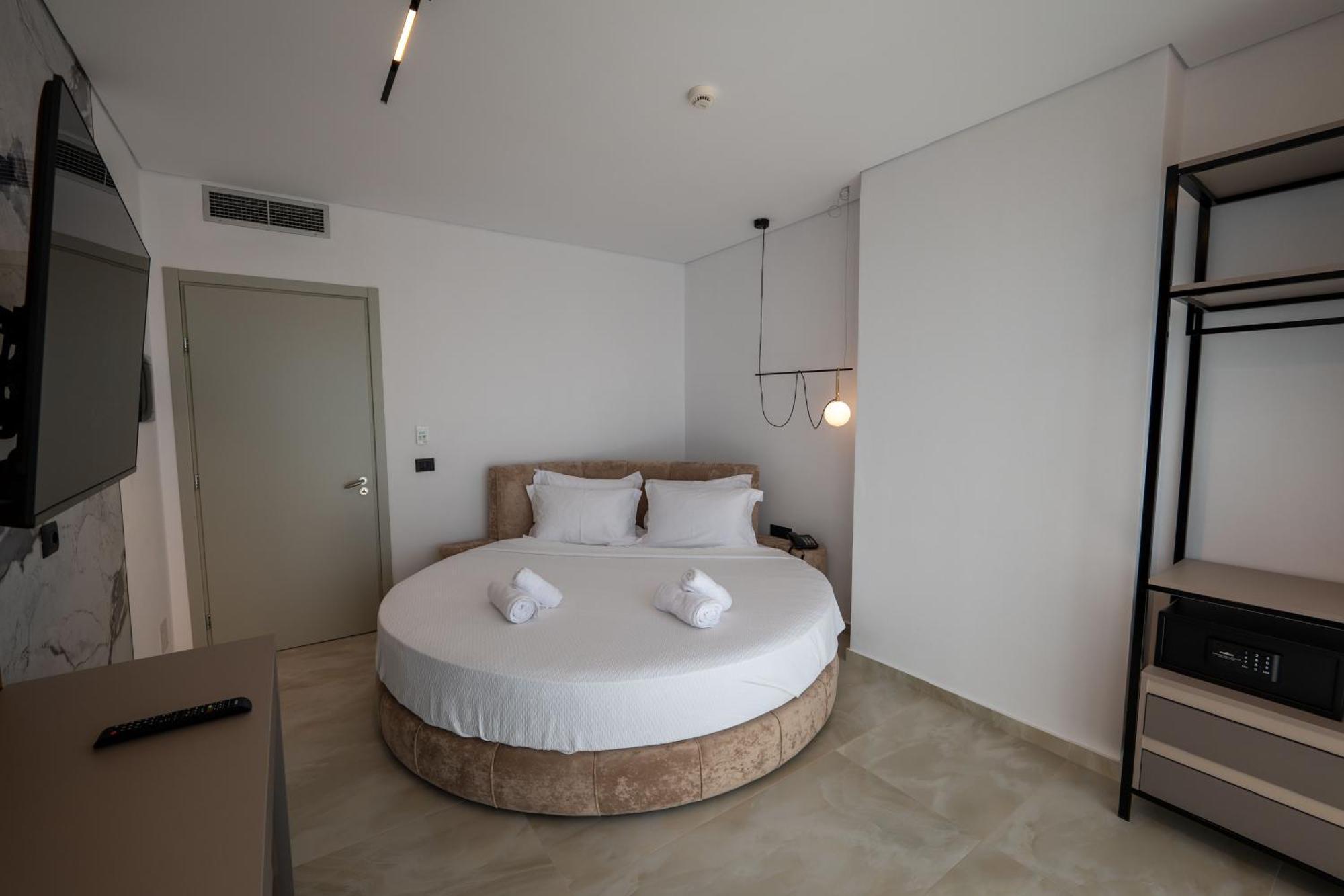 Litan Hotel Sarandë Exteriér fotografie