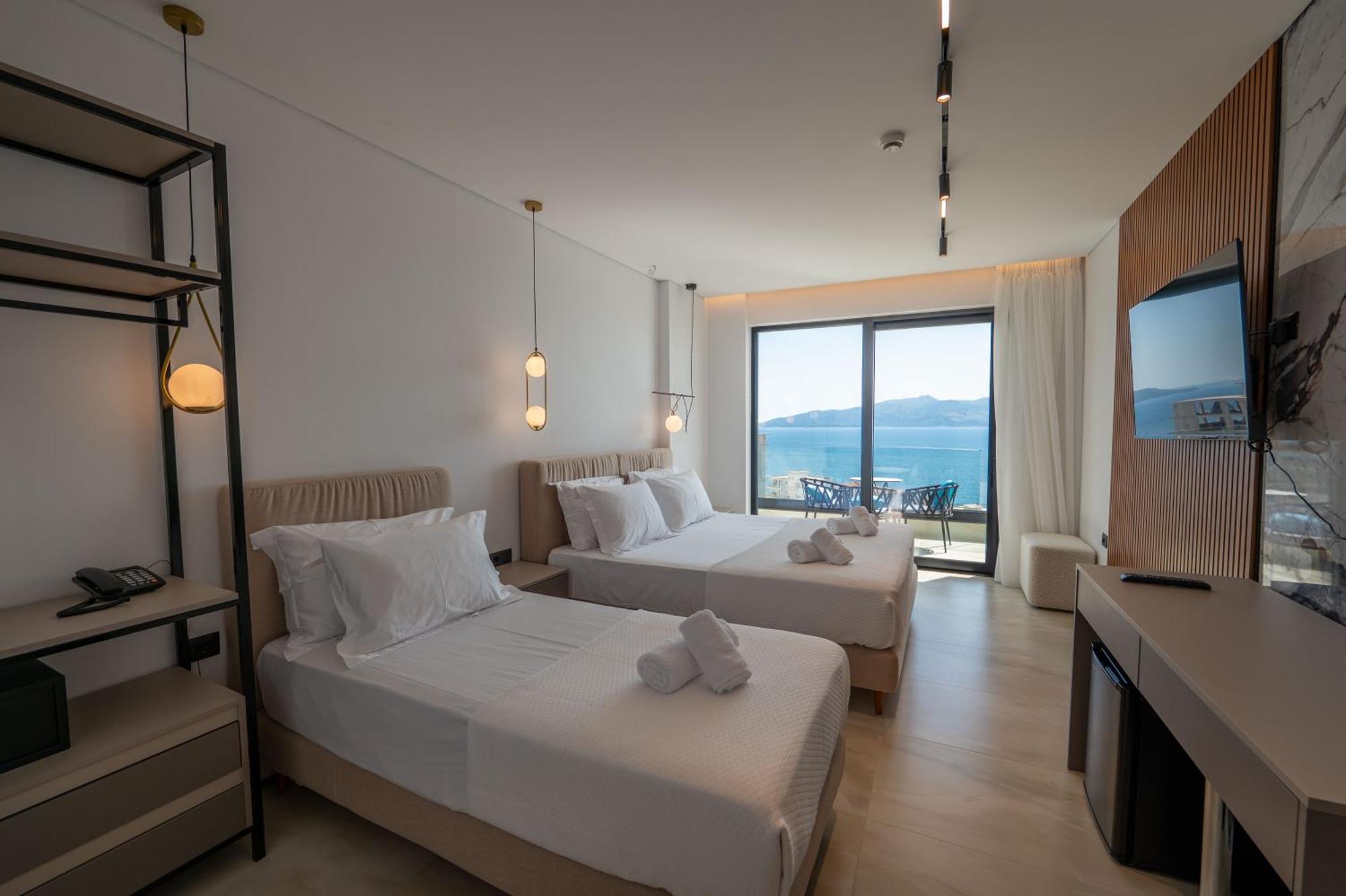 Litan Hotel Sarandë Exteriér fotografie