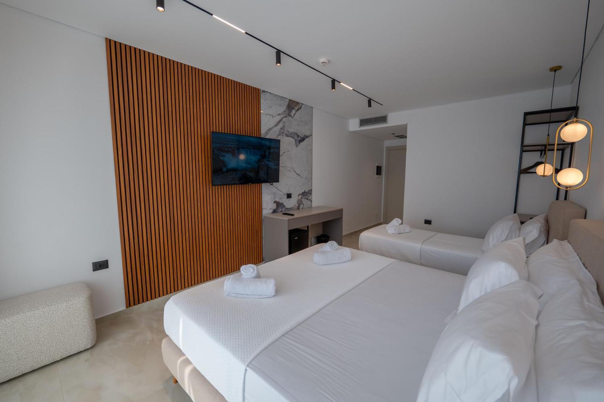 Litan Hotel Sarandë Exteriér fotografie
