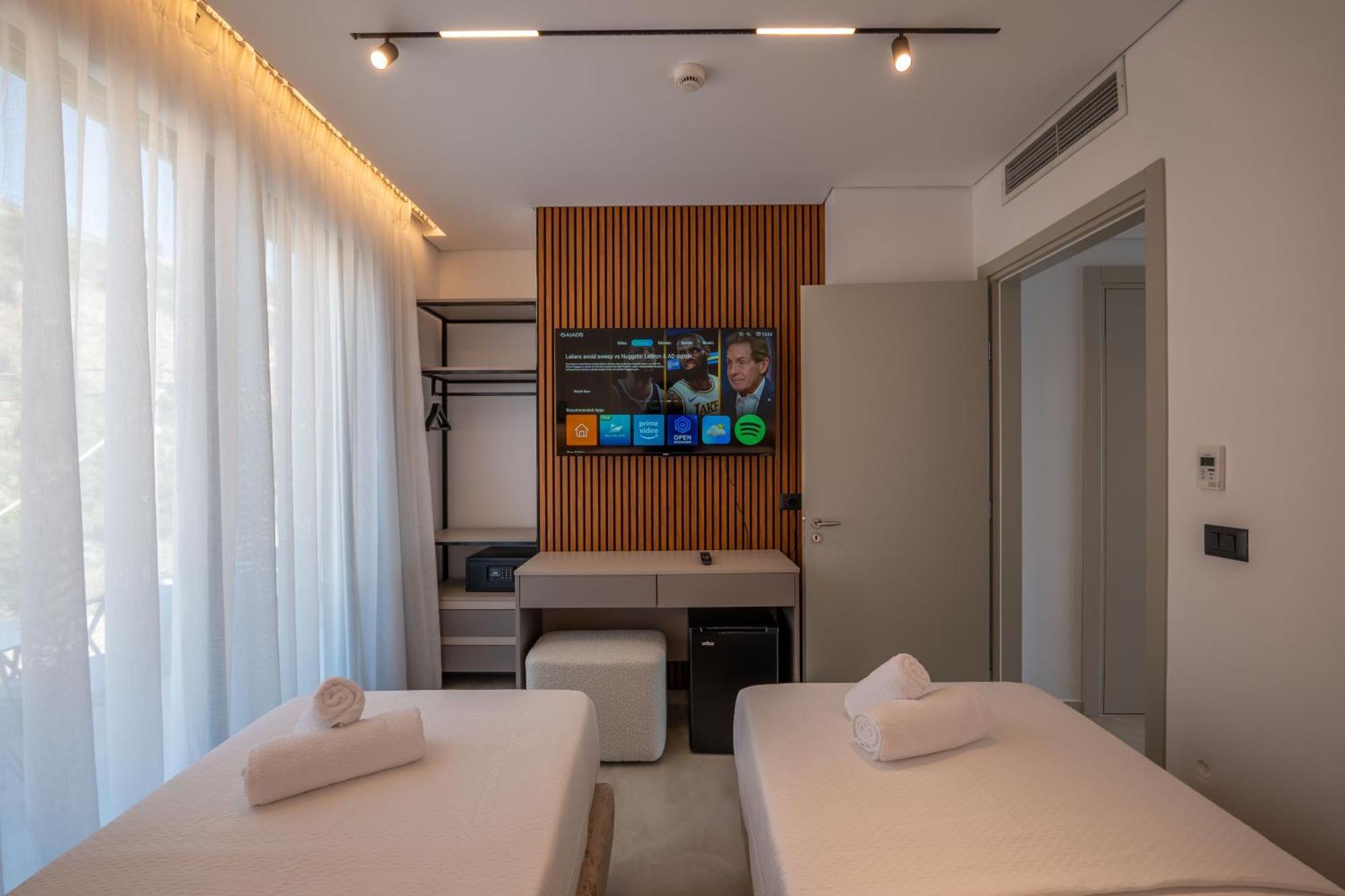 Litan Hotel Sarandë Exteriér fotografie