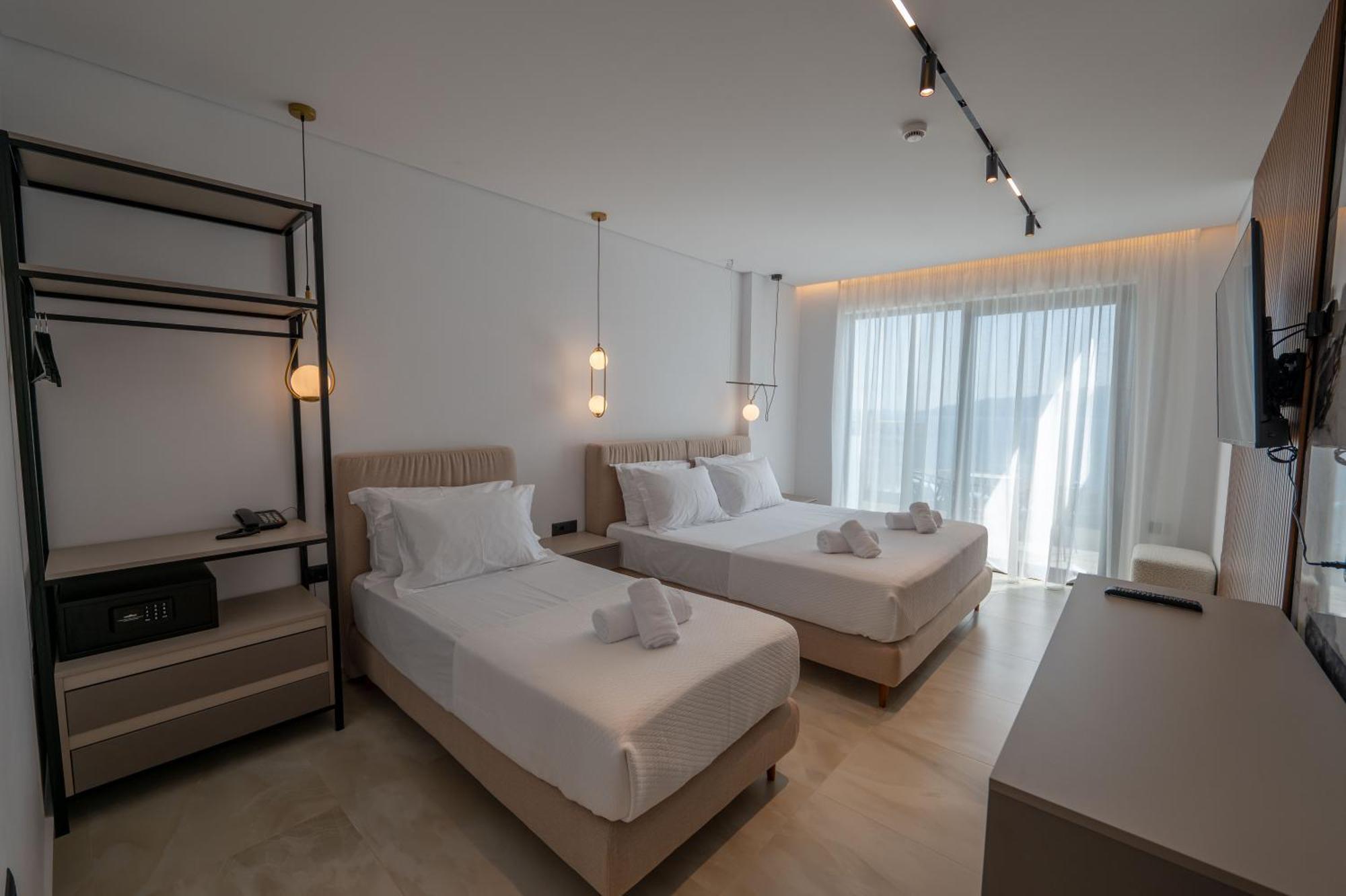 Litan Hotel Sarandë Exteriér fotografie